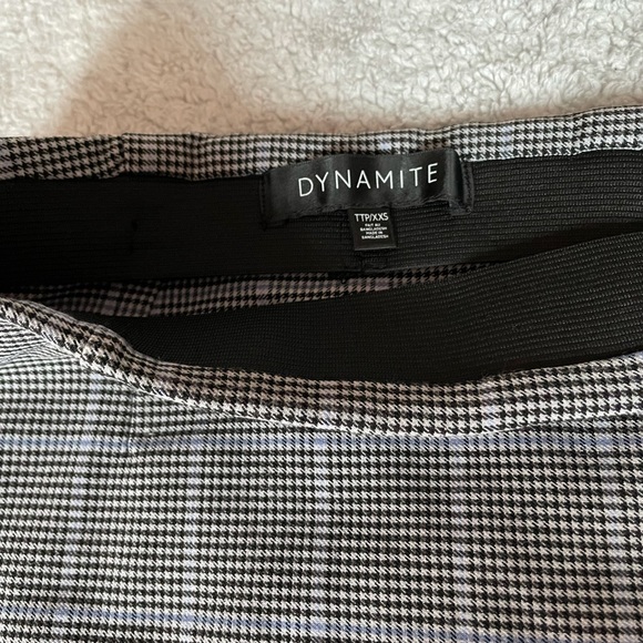 Dynamite plaid skirt - Picture 2 of 2